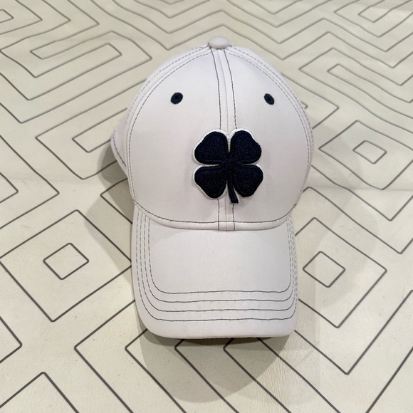 Black Clove Live Lucky White and Black Fitted Hat - Picture 1 of 12